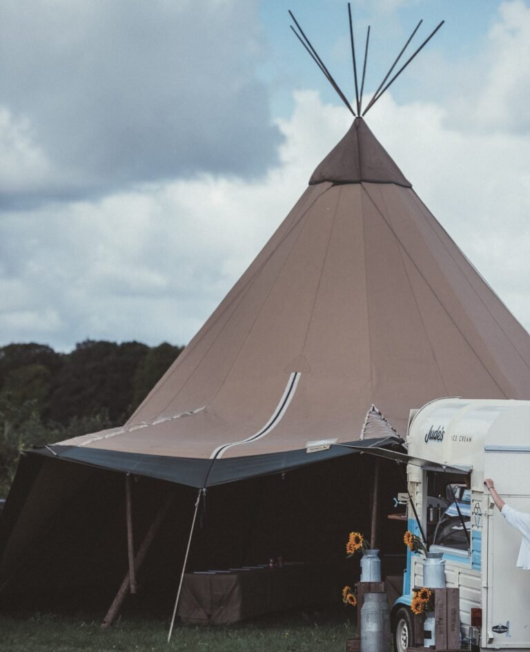tent with vestibules